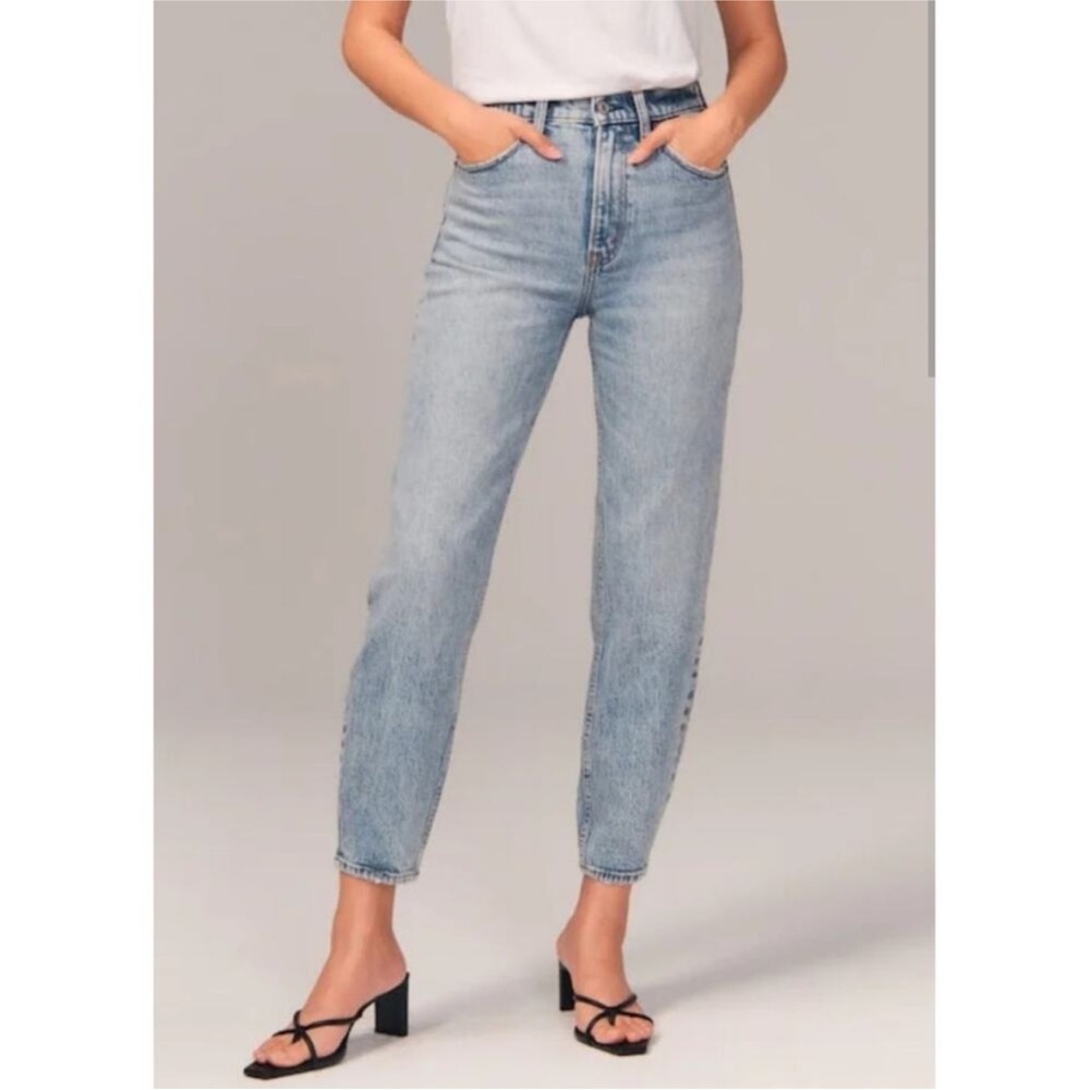 Abercrombie & Fitch 80s Mom High Rise
